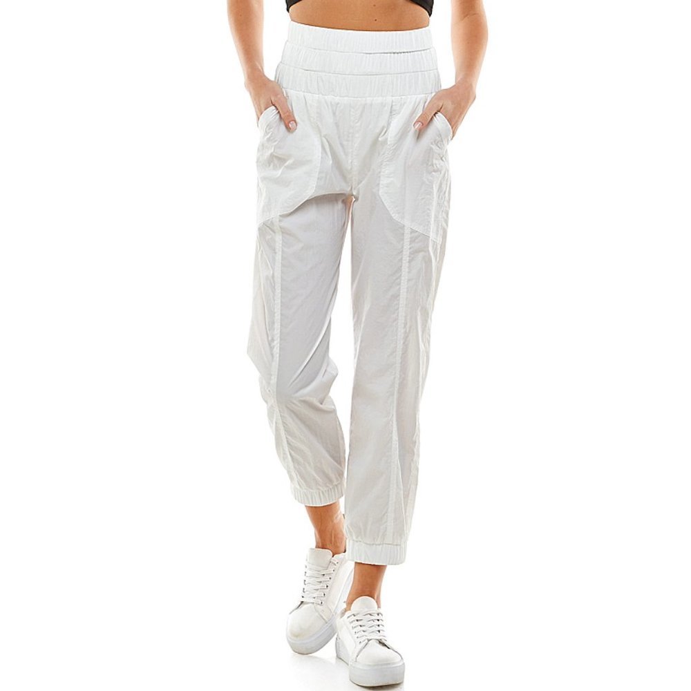 TCEC | Smocked Waist Jogger with Pockets | White | S | CP9480 | Sample Sale
